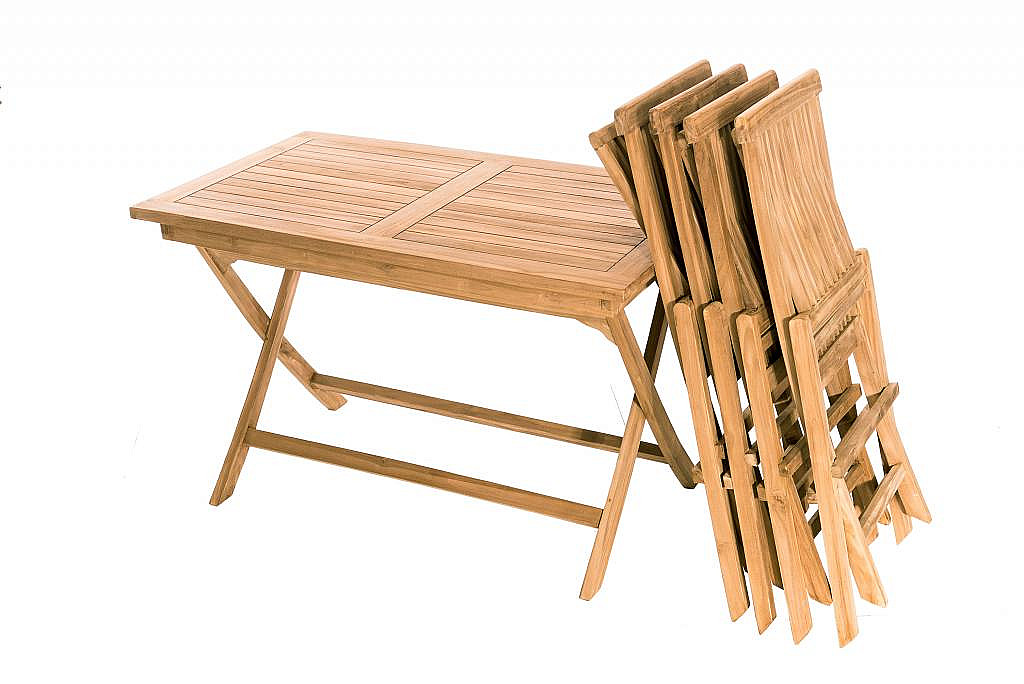 Skládací stůl a židle na zahradu